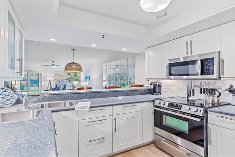 Copropriété à louer à Sarasota, Floride: 2 chambres, 89.09 m2 № 2298796 - photo 3