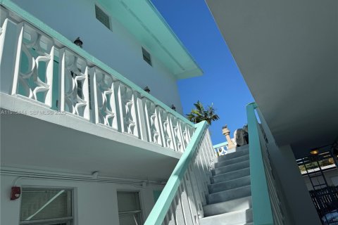 Condo in Miami, Florida, 1 bedroom  № 1971830 - photo 28