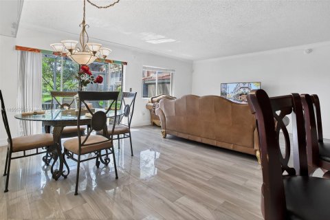 Adosado en venta en Plantation, Florida, 3 dormitorios, 147.62 m2 № 1874970 - foto 8