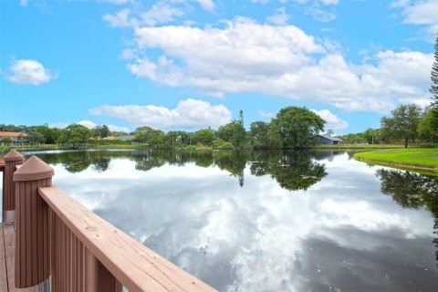 Adosado en venta en Plantation, Florida, 3 dormitorios, 147.62 m2 № 1874970 - foto 26