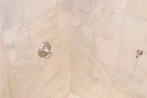 Condo in Miami, Florida, 2 bedrooms № 2245204 - photo 7