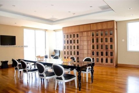 Condo in Miami, Florida, 2 bedrooms № 2245204 - photo 19