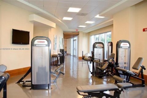 Condo in Miami, Florida, 2 bedrooms № 2245204 - photo 18