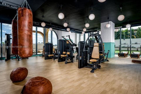 Купить кондоминиум в Майами, Флорида 2 спальни, 78.04м2, № 2089411 - фото 8