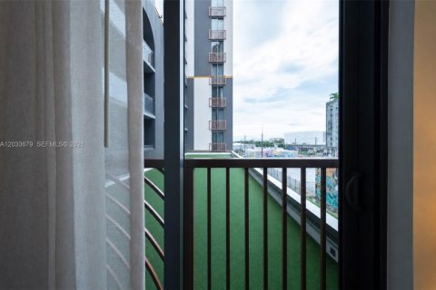 Купить кондоминиум в Майами, Флорида 2 спальни, 78.04м2, № 2089411 - фото 12