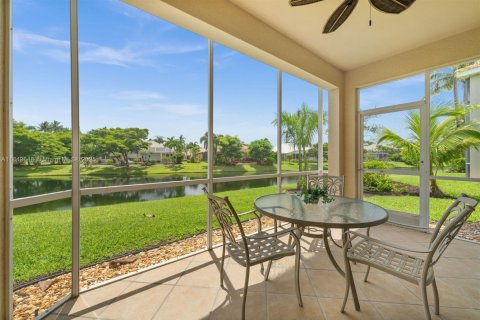 Condominio en venta en Cape Coral, Florida, 3 dormitorios, 138.98 m2 № 1874170 - foto 16