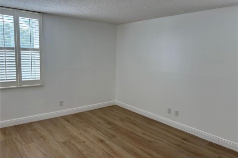 Copropriété à louer à South Pasadena, Floride: 2 chambres, 103.12 m2 № 2217517 - photo 18