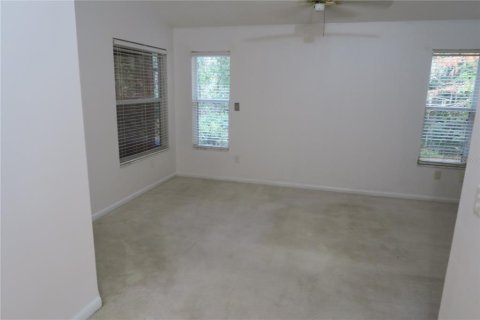 House in Leesburg, Florida 3 bedrooms, 121.89 sq.m. № 2101989 - photo 18