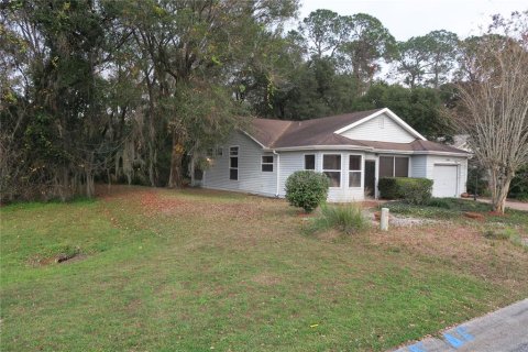 House in Leesburg, Florida 3 bedrooms, 121.89 sq.m. № 2101989 - photo 2