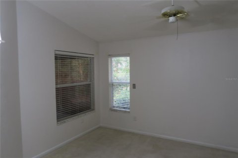 House in Leesburg, Florida 3 bedrooms, 121.89 sq.m. № 2101989 - photo 19
