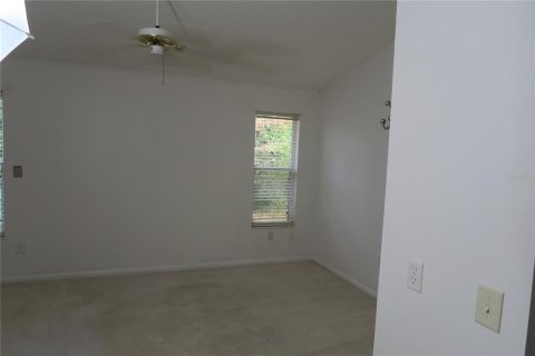 House in Leesburg, Florida 3 bedrooms, 121.89 sq.m. № 2101989 - photo 23
