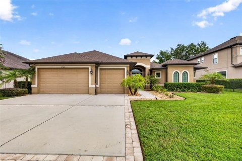 House in Land O' Lakes, Florida 4 bedrooms, 273.88 sq.m. № 2324900 - photo 2