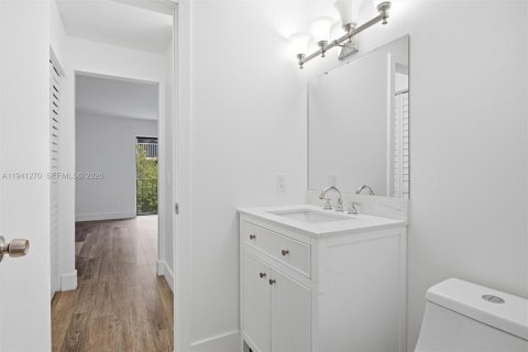 Touwnhouse à louer à Hialeah, Floride: 2 chambres, 99.96 m2 № 1998370 - photo 24