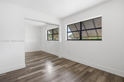 Touwnhouse à louer à Hialeah, Floride: 2 chambres, 99.96 m2 № 1998370 - photo 23