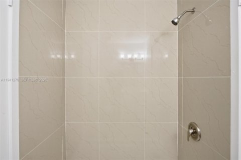 Touwnhouse à louer à Hialeah, Floride: 2 chambres, 99.96 m2 № 1998370 - photo 29