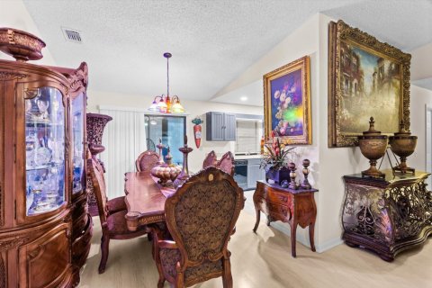 House in Port St. Lucie, Florida 3 bedrooms, 121.89 sq.m. № 2081993 - photo 6