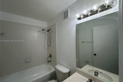 Condominio en alquiler en Homestead, Florida, 3 dormitorios, 95.13 m2 № 2008189 - foto 21