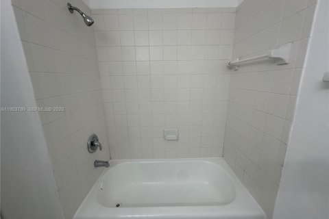 Condominio en alquiler en Homestead, Florida, 3 dormitorios, 95.13 m2 № 2008189 - foto 13