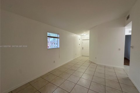 Condominio en alquiler en Homestead, Florida, 3 dormitorios, 95.13 m2 № 2008189 - foto 2