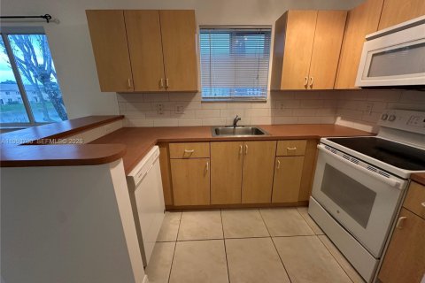 Condominio en alquiler en Homestead, Florida, 3 dormitorios, 95.13 m2 № 2008189 - foto 7