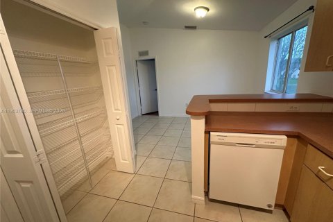 Condominio en alquiler en Homestead, Florida, 3 dormitorios, 95.13 m2 № 2008189 - foto 9