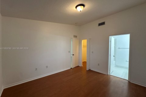 Condominio en alquiler en Homestead, Florida, 3 dormitorios, 95.13 m2 № 2008189 - foto 11