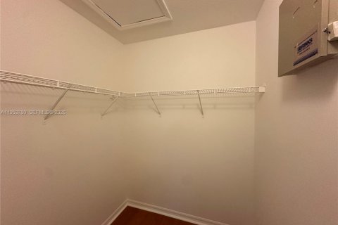 Condominio en alquiler en Homestead, Florida, 3 dormitorios, 95.13 m2 № 2008189 - foto 16