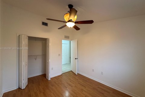 Condominio en alquiler en Homestead, Florida, 3 dormitorios, 95.13 m2 № 2008189 - foto 20