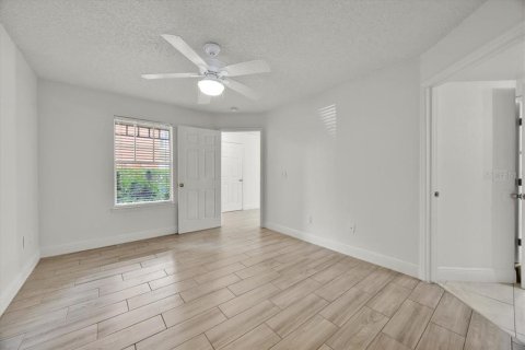 Condominio en alquiler en Kissimmee, Florida, 2 dormitorios, 95.32 m2 № 1906491 - foto 11