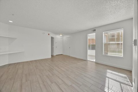 Condominio en alquiler en Kissimmee, Florida, 2 dormitorios, 95.32 m2 № 1906491 - foto 5