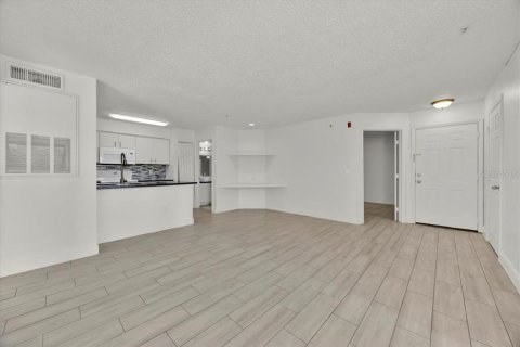 Condominio en alquiler en Kissimmee, Florida, 2 dormitorios, 95.32 m2 № 1906491 - foto 4