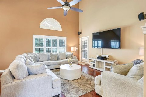 House in Orlando, Florida 4 bedrooms, 208.29 sq.m. № 1845370 - photo 7