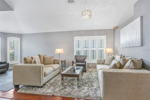 House in Orlando, Florida 4 bedrooms, 208.29 sq.m. № 1845370 - photo 4