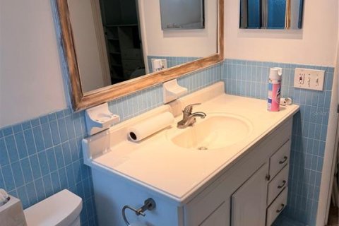 Condo in South Pasadena, Florida, 2 bedrooms  № 2394294 - photo 21