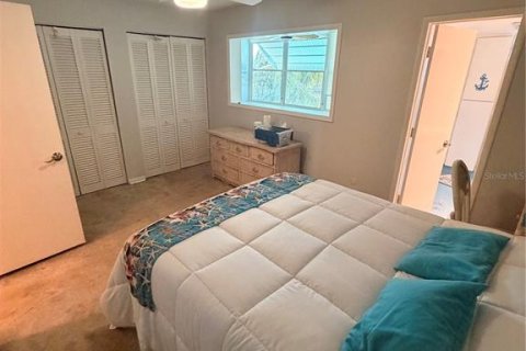Condo in South Pasadena, Florida, 2 bedrooms  № 2394294 - photo 19