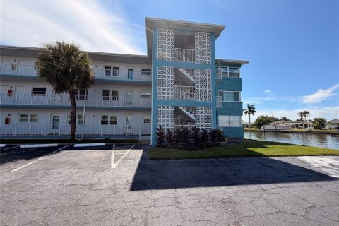 Condo in South Pasadena, Florida, 2 bedrooms  № 2394294