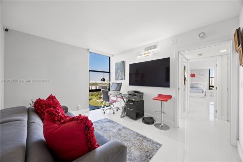 Condominio en venta en Aventura, Florida, 2 dormitorios, 121.98 m2 № 2082777 - foto 11