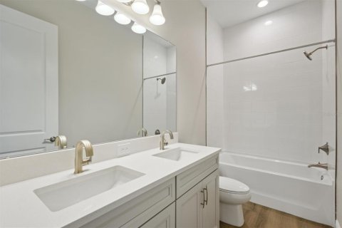 Casa en venta en Brandon, Florida, 5 dormitorios, 362.23 m2 № 1687381 - foto 20