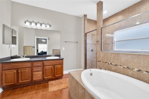 Casa en venta en Plant City, Florida, 4 dormitorios, 222.59 m2 № 1757993 - foto 11