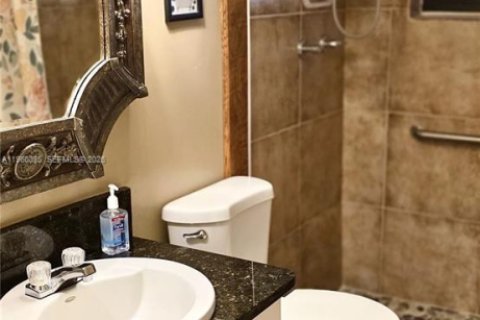 Купить виллу или дом в Дирфилд-Бич, Флорида 3 спальни, 127.09м2, № 2027862 - фото 2