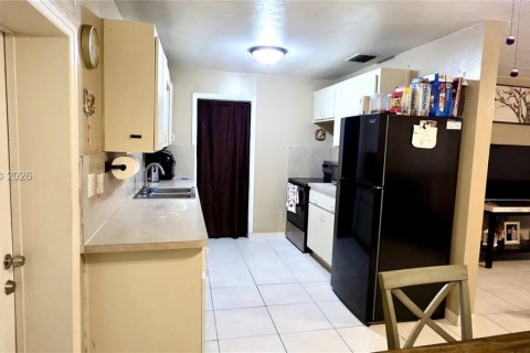 Купить виллу или дом в Дирфилд-Бич, Флорида 3 спальни, 127.09м2, № 2027862 - фото 11