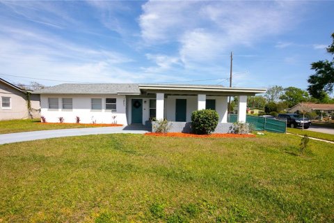 House in Orlando, Florida 3 bedrooms, 108.7 sq.m. № 1777395 - photo 2