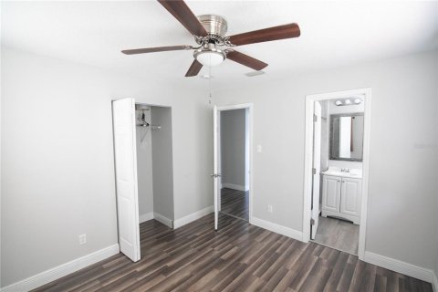House in Orlando, Florida 3 bedrooms, 108.7 sq.m. № 1777395 - photo 10