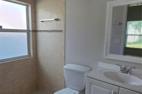 Villa ou maison à louer à Kissimmee, Floride: 3 chambres, 107.12 m2 № 2424430 - photo 6