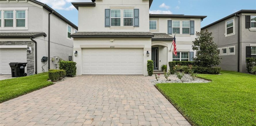 Villa ou maison à Land O' Lakes, Floride 5 chambres, 308.06 m2 № 2389376