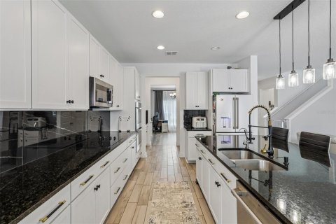 Villa ou maison à vendre à Land O' Lakes, Floride: 5 chambres, 308.06 m2 № 2389376 - photo 30