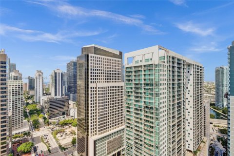 Купить кондоминиум в Майами, Флорида 2 спальни, 135.54м2, № 1977612 - фото 16