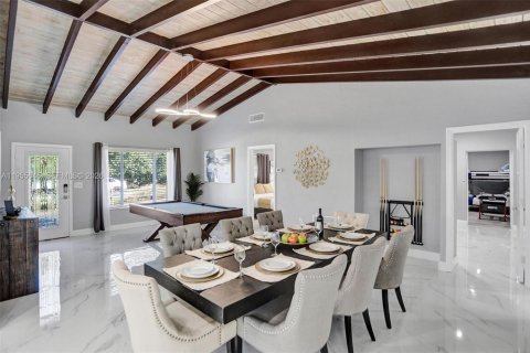 Villa ou maison à vendre à Lighthouse Point, Floride: 6 chambres, 264.4 m2 № 2153421 - photo 12