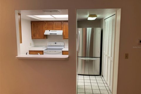 Townhouse in Gainesville, Florida 2 bedrooms, 102.75 sq.m. № 1597497 - photo 2