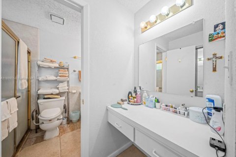 Casa en venta en Palmetto Bay, Florida, 3 dormitorios, 153.57 m2 № 1950300 - foto 19